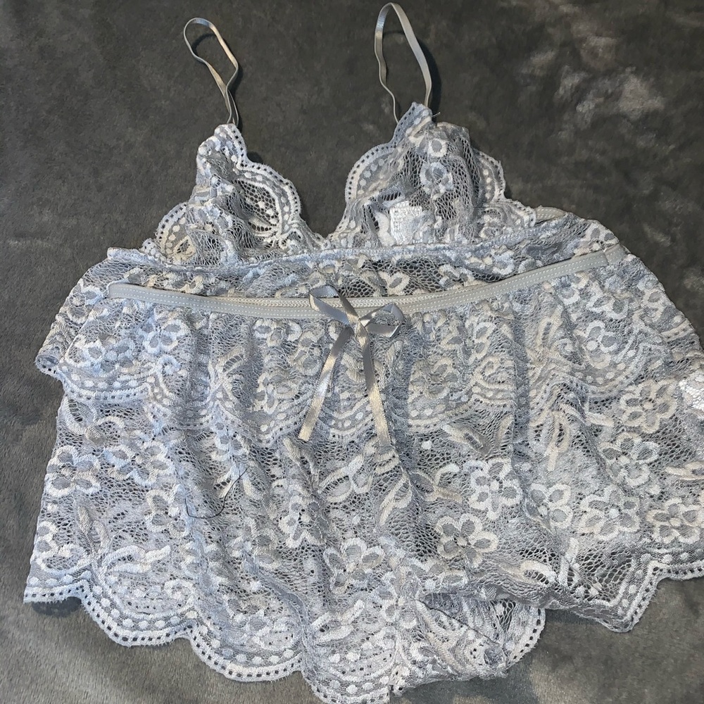 Floral Lace Scalloped Trim Bralette with Shorts